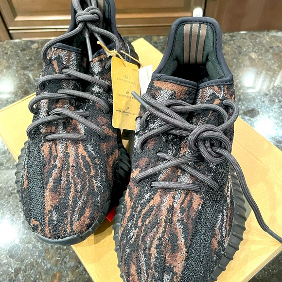 Yeezy 350 Boost V2 Moon Rock - Picture 1 of 11